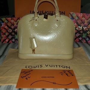 💯Louis Vuitton Vernis Alma Blanc corail 💯